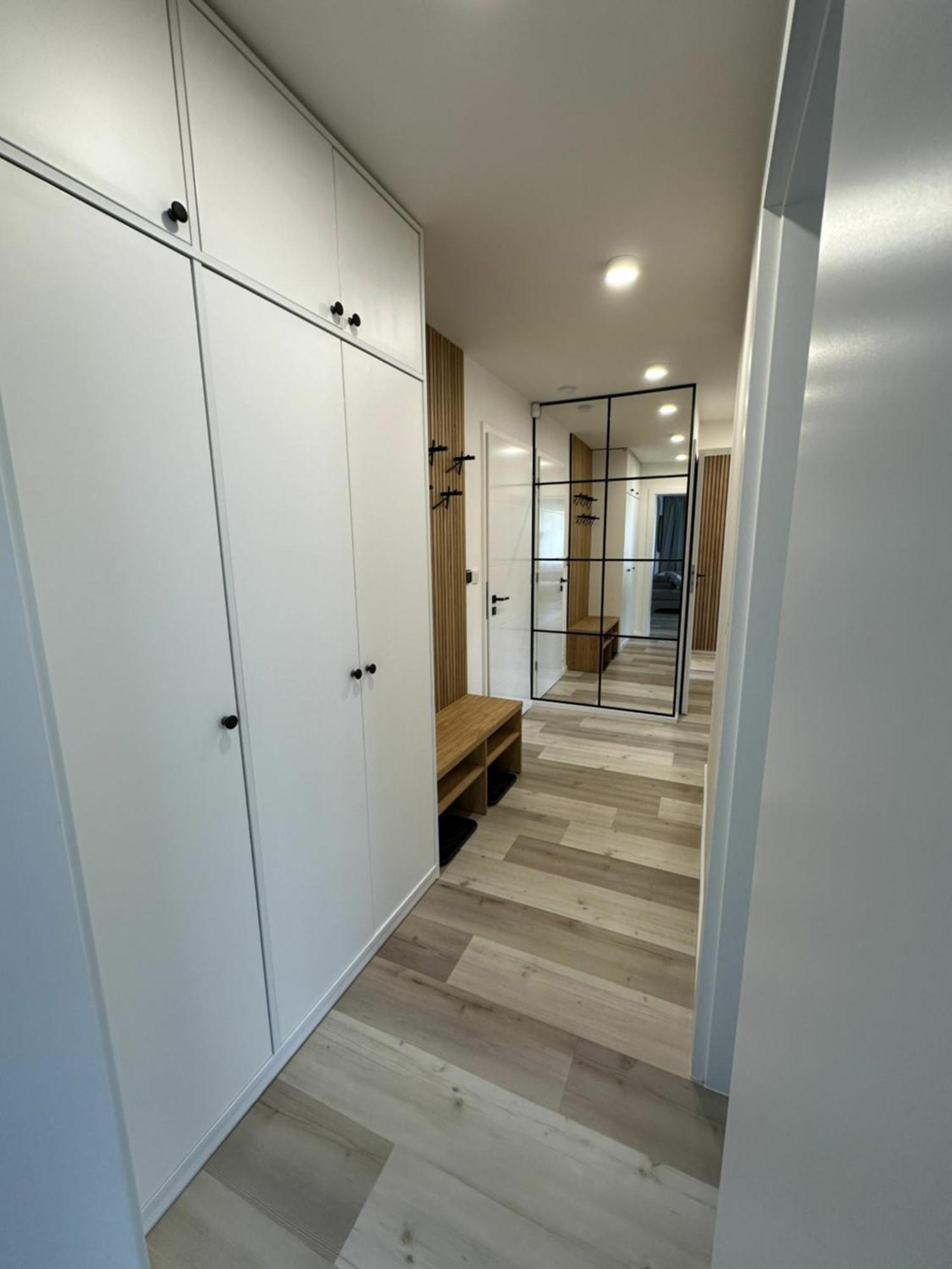 Apartman Oriens بيتس بود سنيزكو المظهر الخارجي الصورة